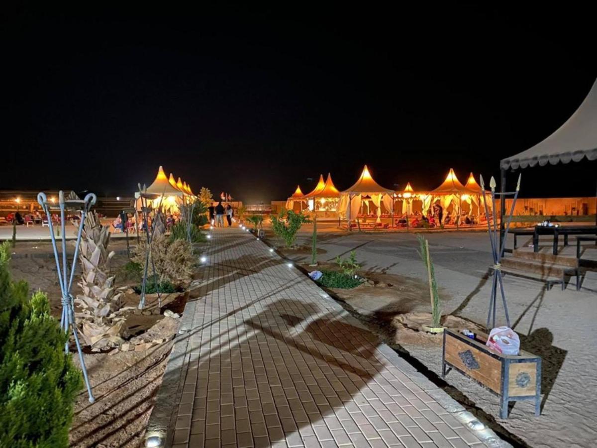 Al Sultana Luxury Camp Villa Wadi Rum Ngoại thất bức ảnh