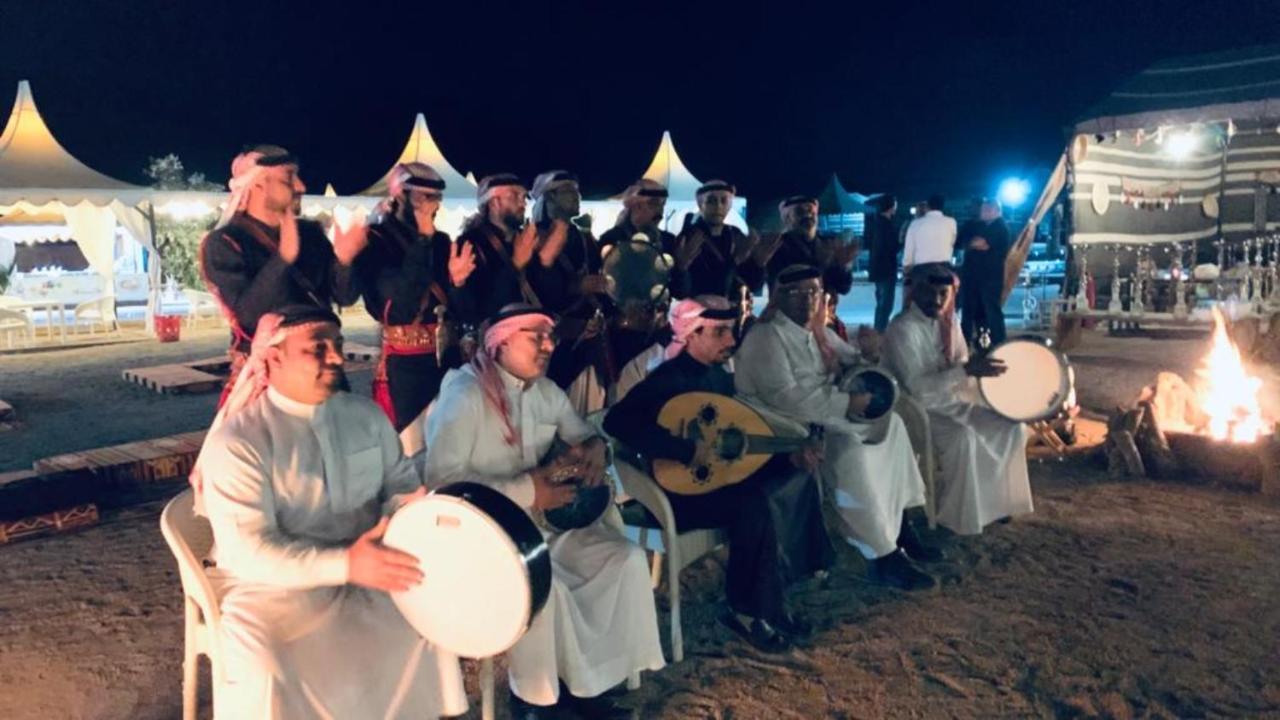 Al Sultana Luxury Camp Villa Wadi Rum Ngoại thất bức ảnh