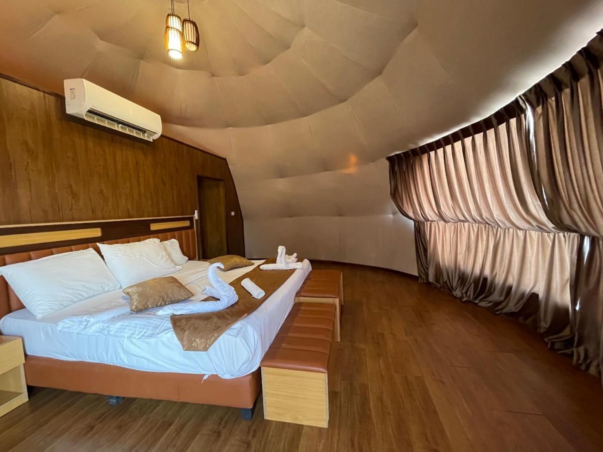 Al Sultana Luxury Camp Villa Wadi Rum Ngoại thất bức ảnh