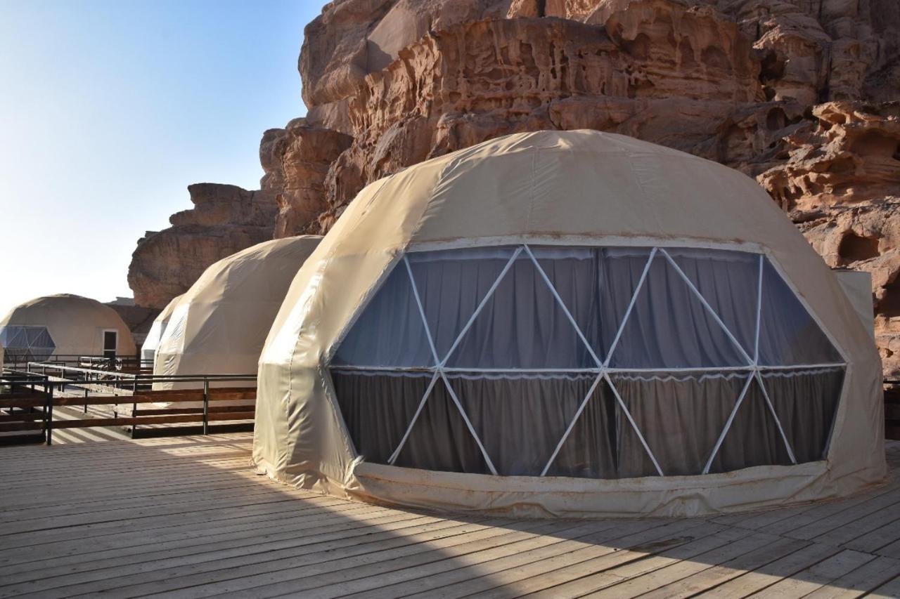 Al Sultana Luxury Camp Villa Wadi Rum Ngoại thất bức ảnh